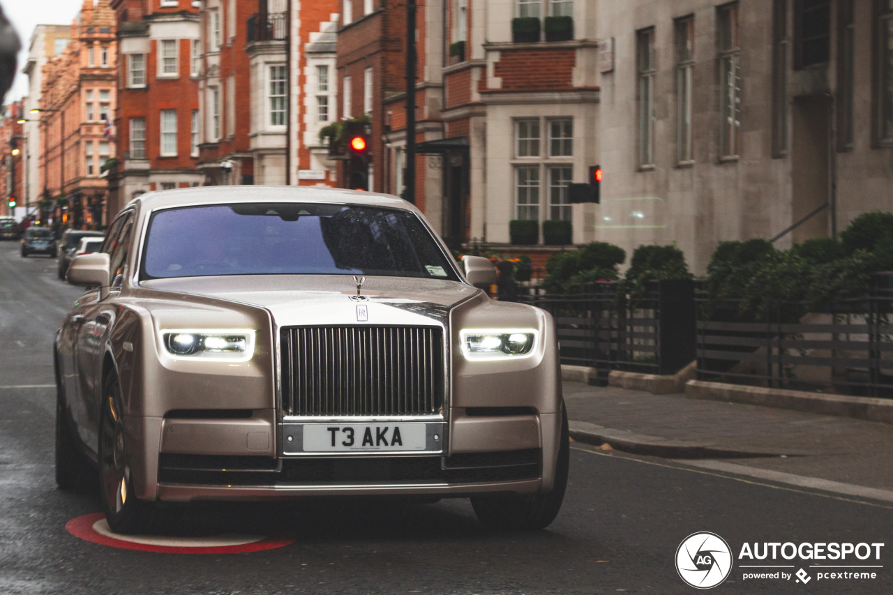 Rolls-Royce Phantom VIII EWB