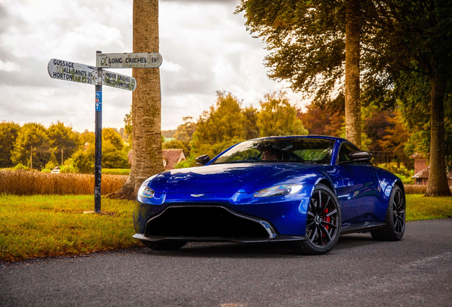 Aston Martin V8 Vantage 2018