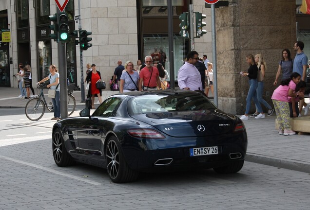 Mercedes-Benz SLS AMG