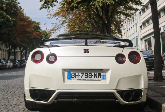 Nissan GT-R 2011