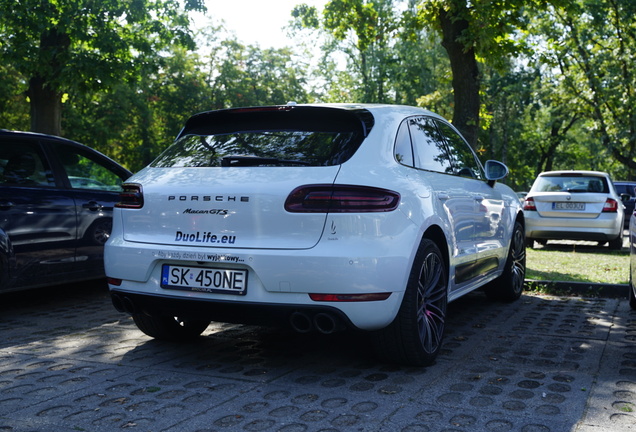 Porsche 95B Macan GTS