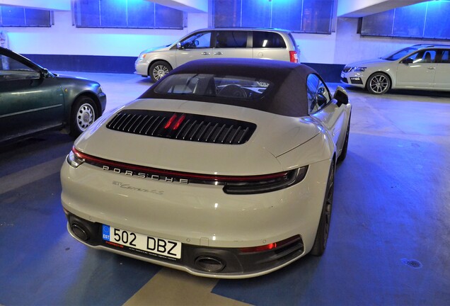 Porsche 992 Carrera 4S Cabriolet