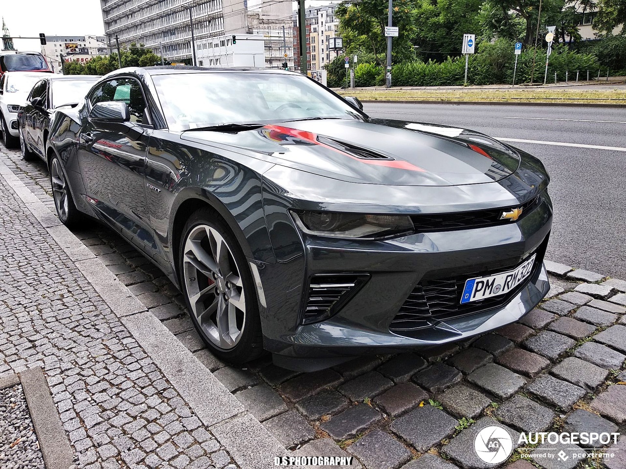 Chevrolet Camaro SS 2016 50th Anniversary