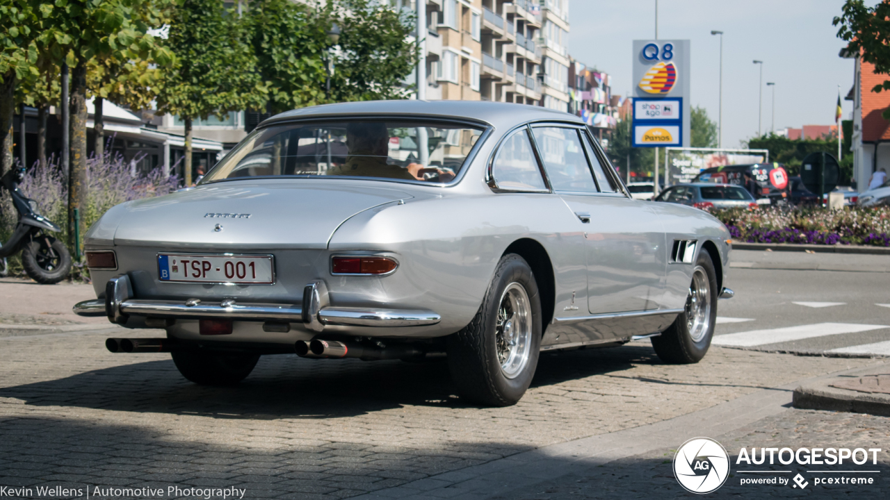 Ferrari 330 GT 2+2 Series II