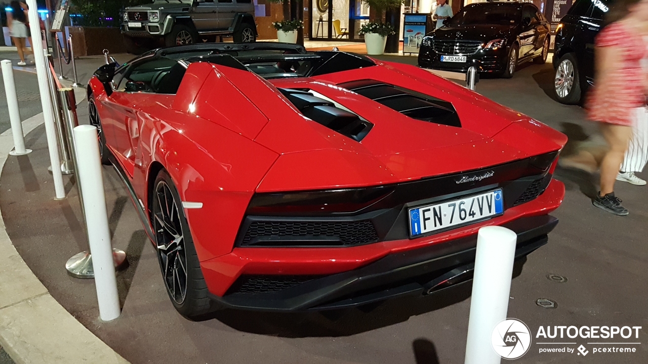 Lamborghini Aventador S LP740-4 Roadster