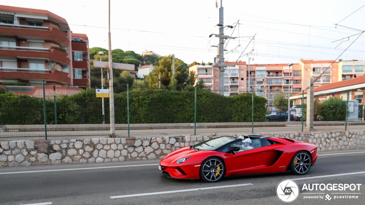 Lamborghini Aventador S LP740-4 Roadster