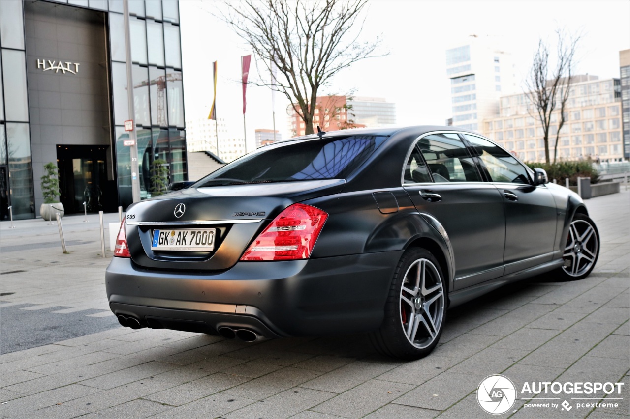 Mercedes-Benz S 65 AMG V221 2010