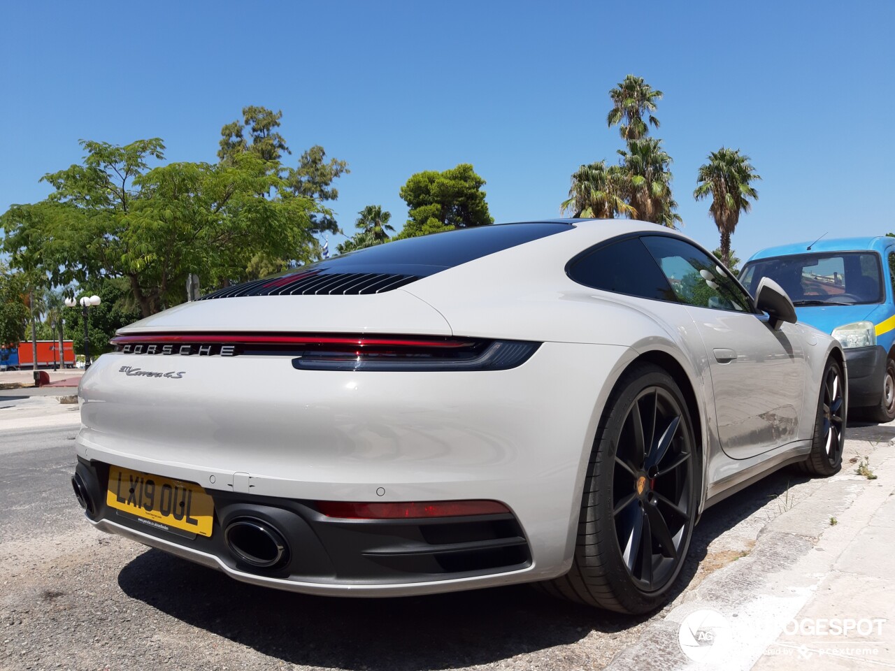 Porsche 992 Carrera 4S