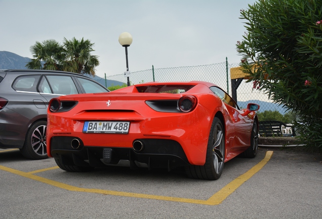 Ferrari 488 Spider