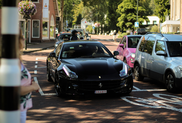 Ferrari FF