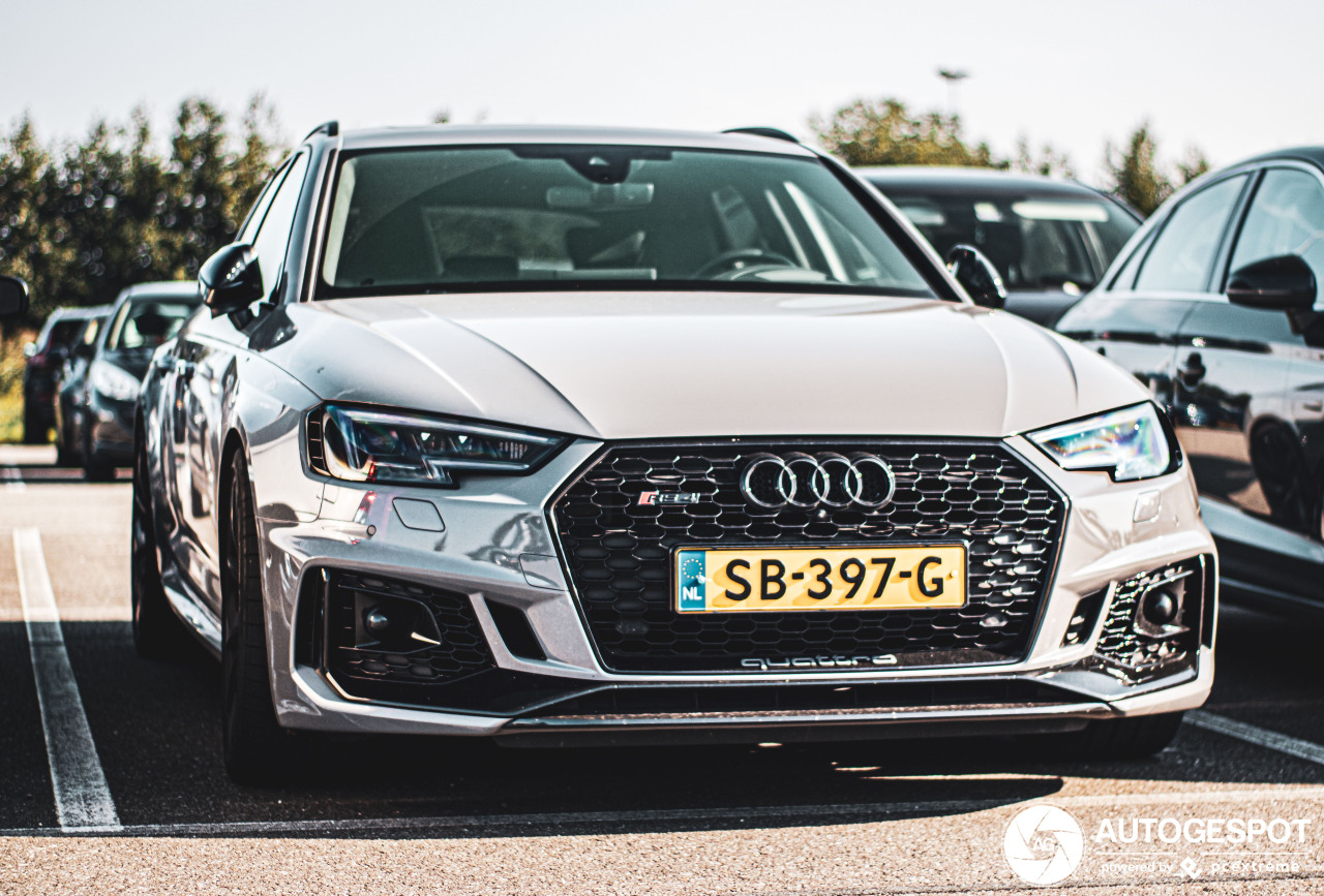 Audi RS4 Avant B9