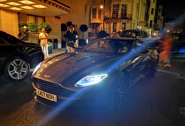 Aston Martin DB11