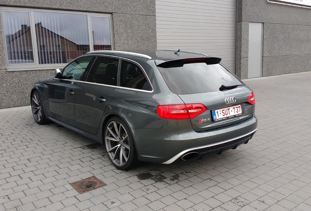 Audi RS4 Avant B8