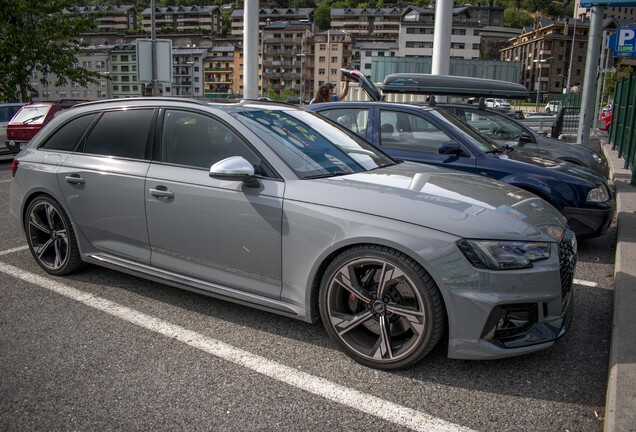 Audi RS4 Avant B9