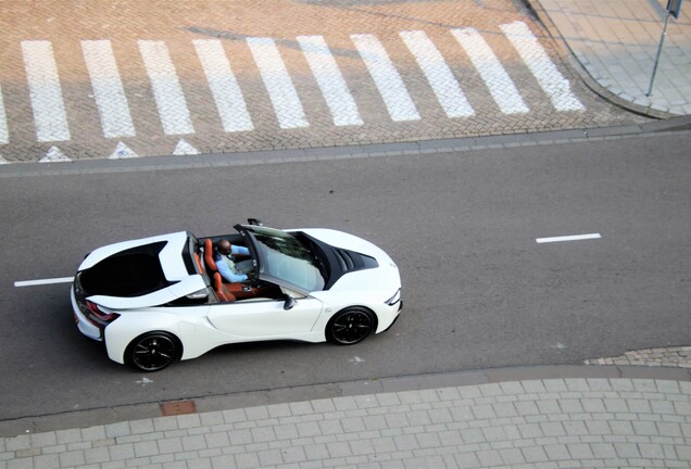 BMW i8 Roadster