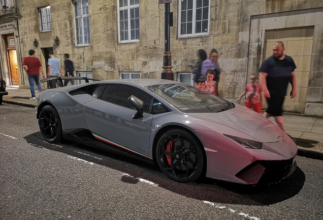 Lamborghini Huracán LP640-4 Performante