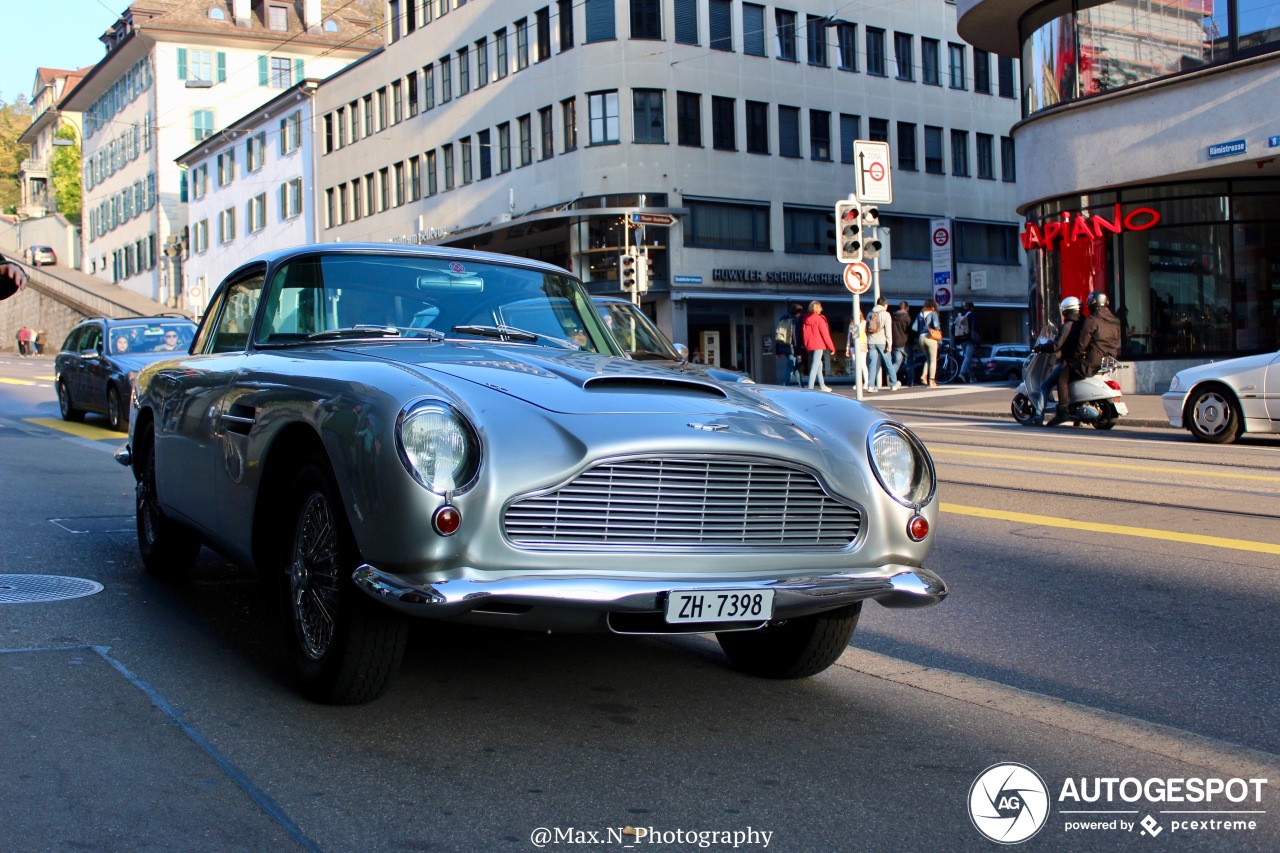 Aston Martin DB4 Series V