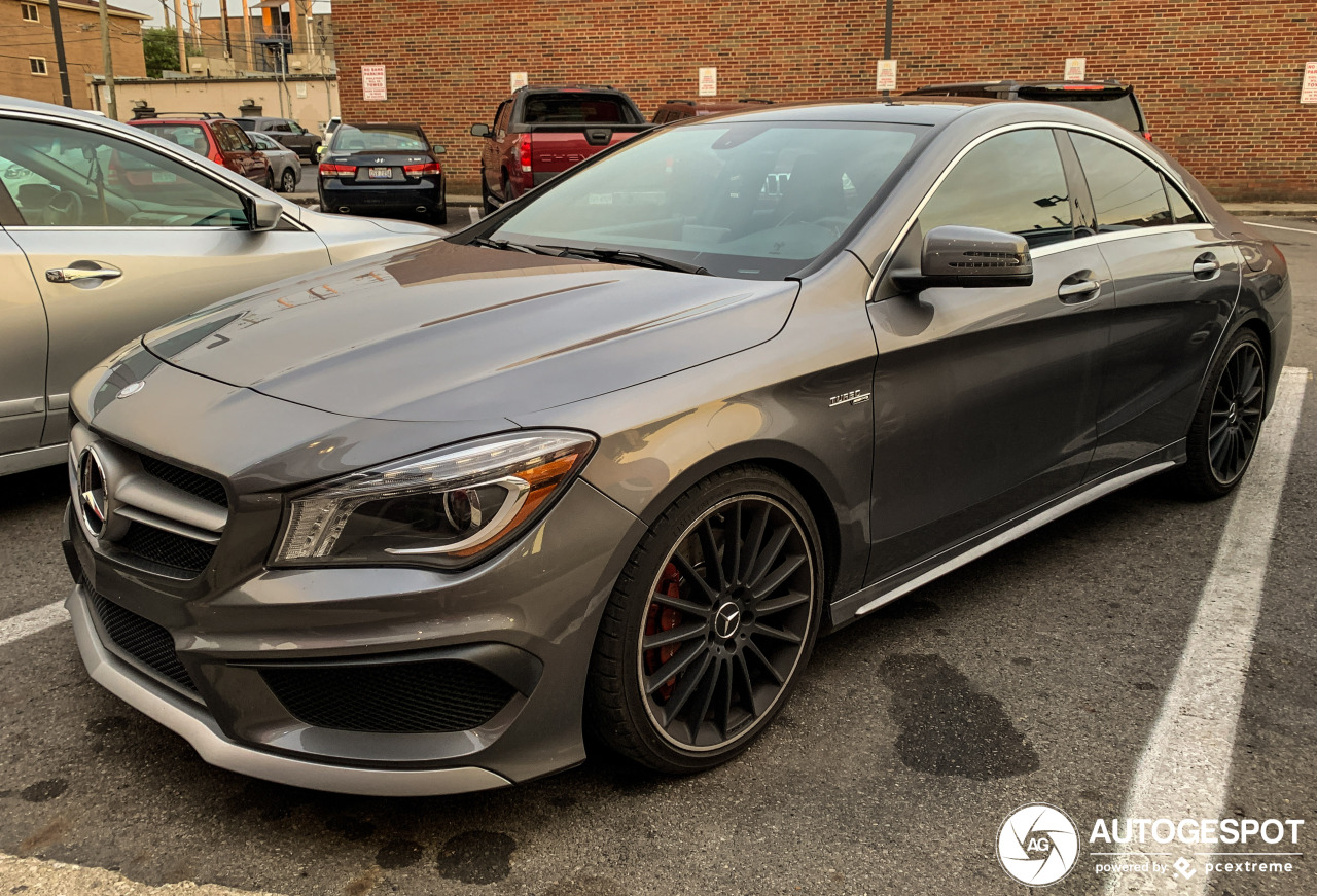 Mercedes-Benz CLA 45 AMG C117