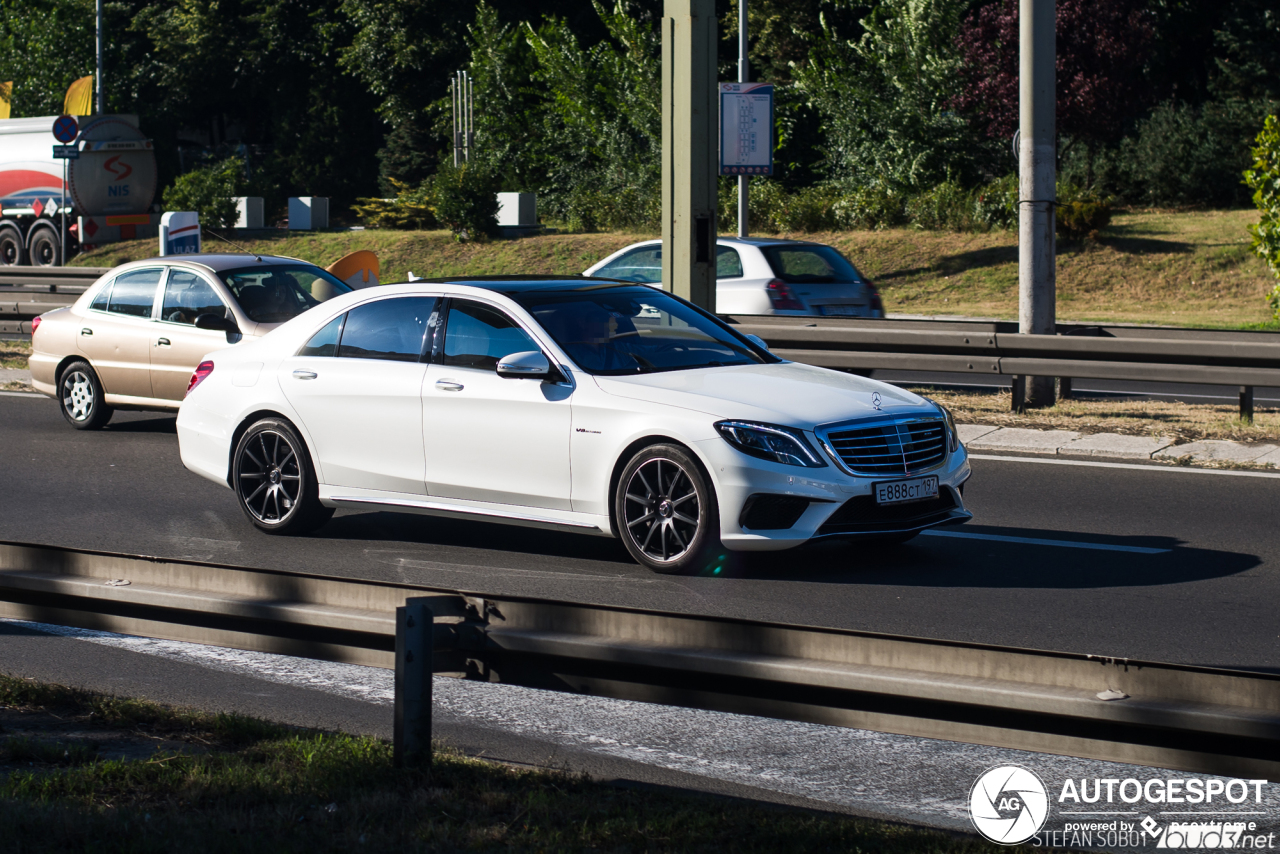 Mercedes-Benz S 63 AMG V222