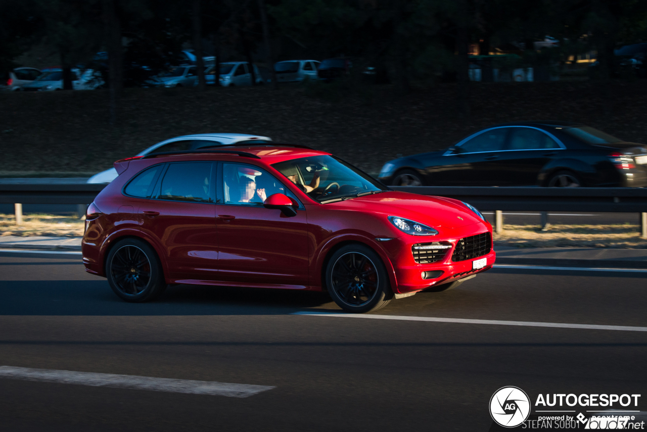 Porsche 958 Cayenne GTS