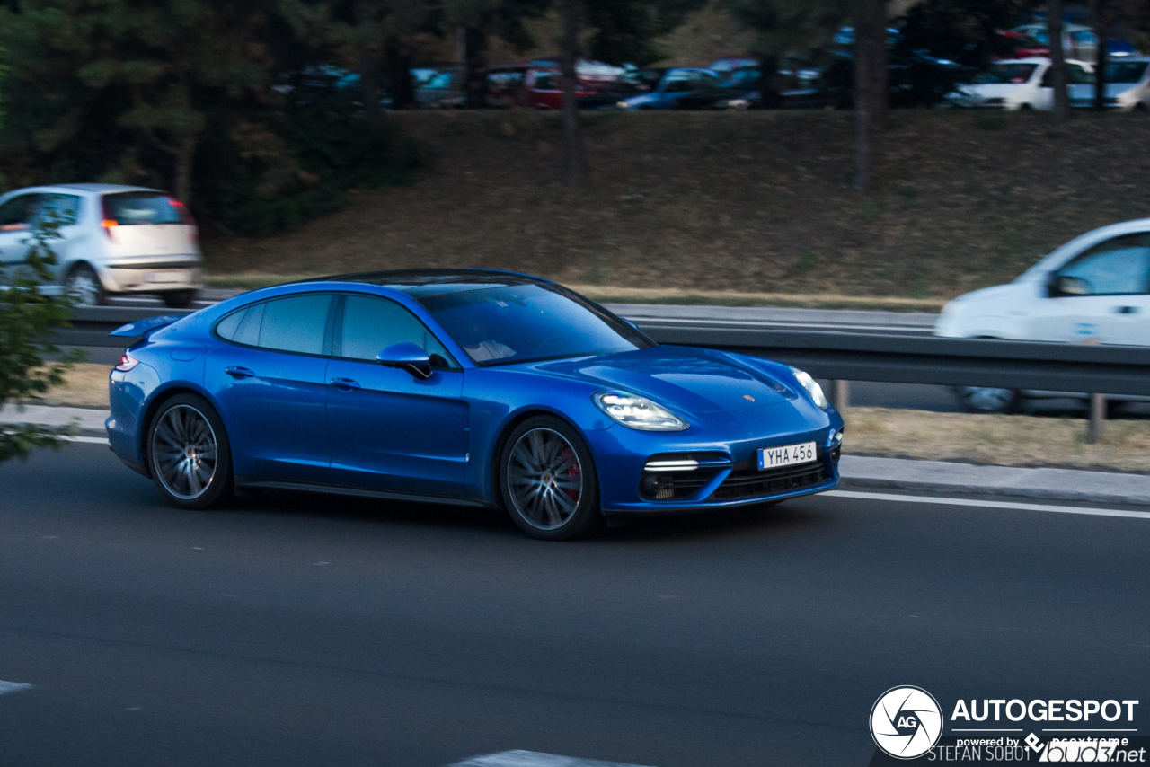 Porsche 971 Panamera Turbo