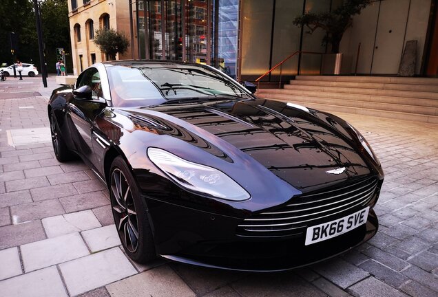 Aston Martin DB11