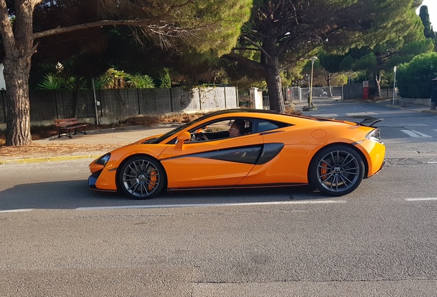 McLaren 570S