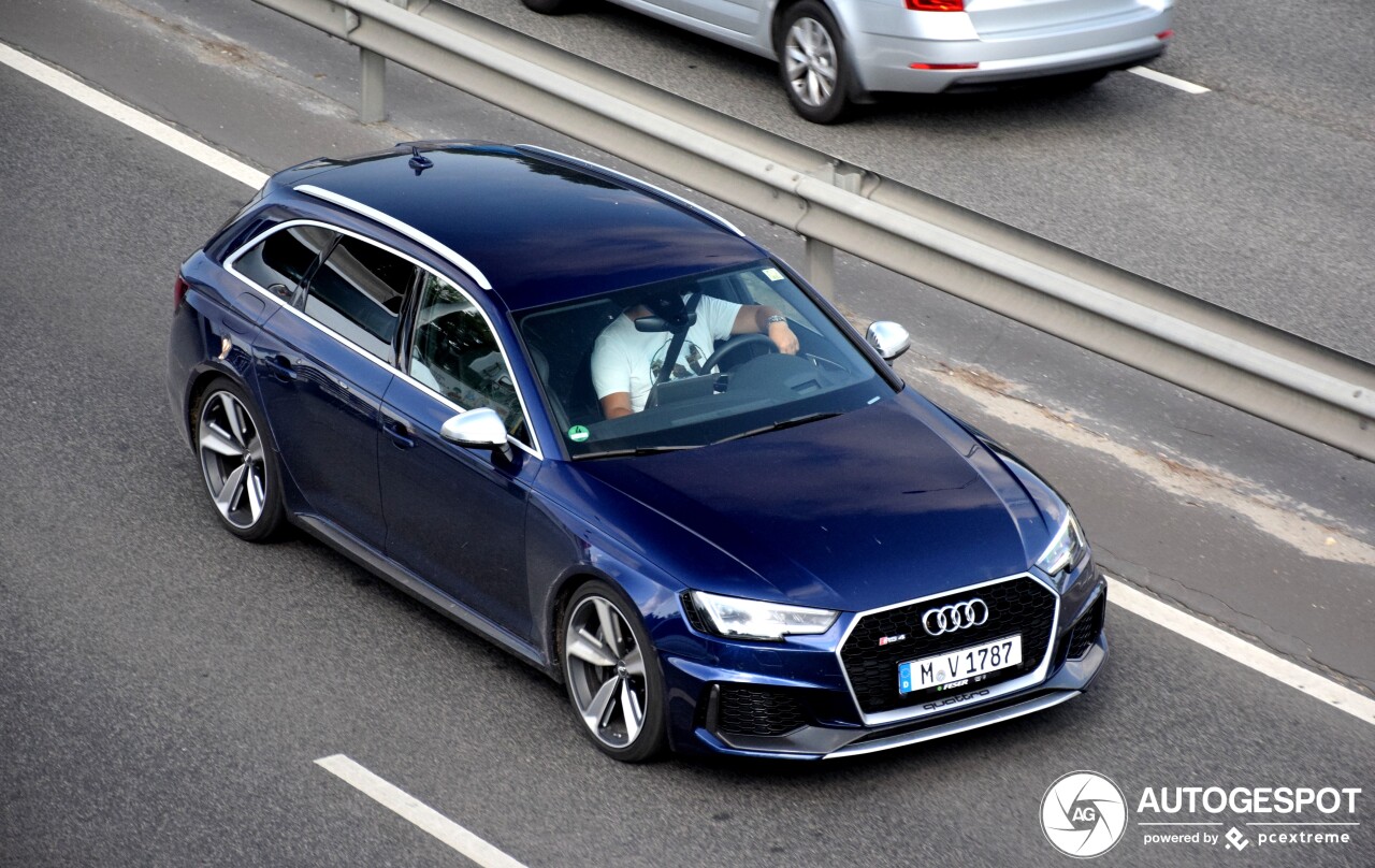 Audi RS4 Avant B9