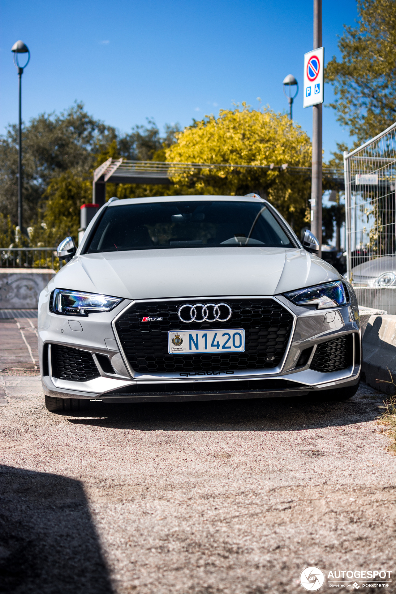 Audi RS4 Avant B9