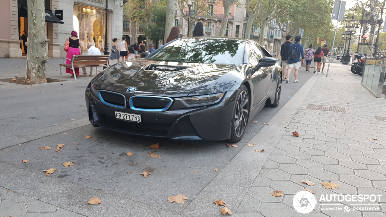 BMW i8