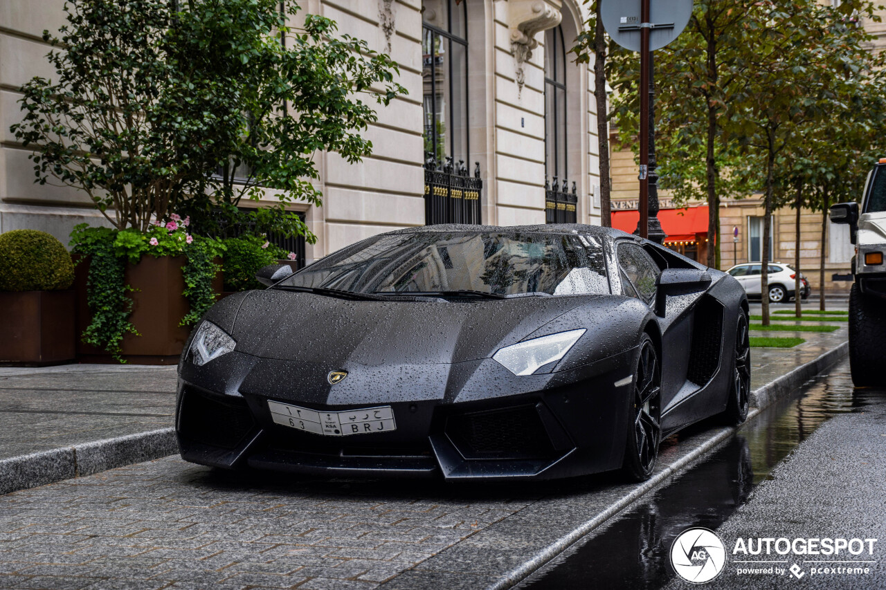 Lamborghini Aventador LP700-4 Roadster