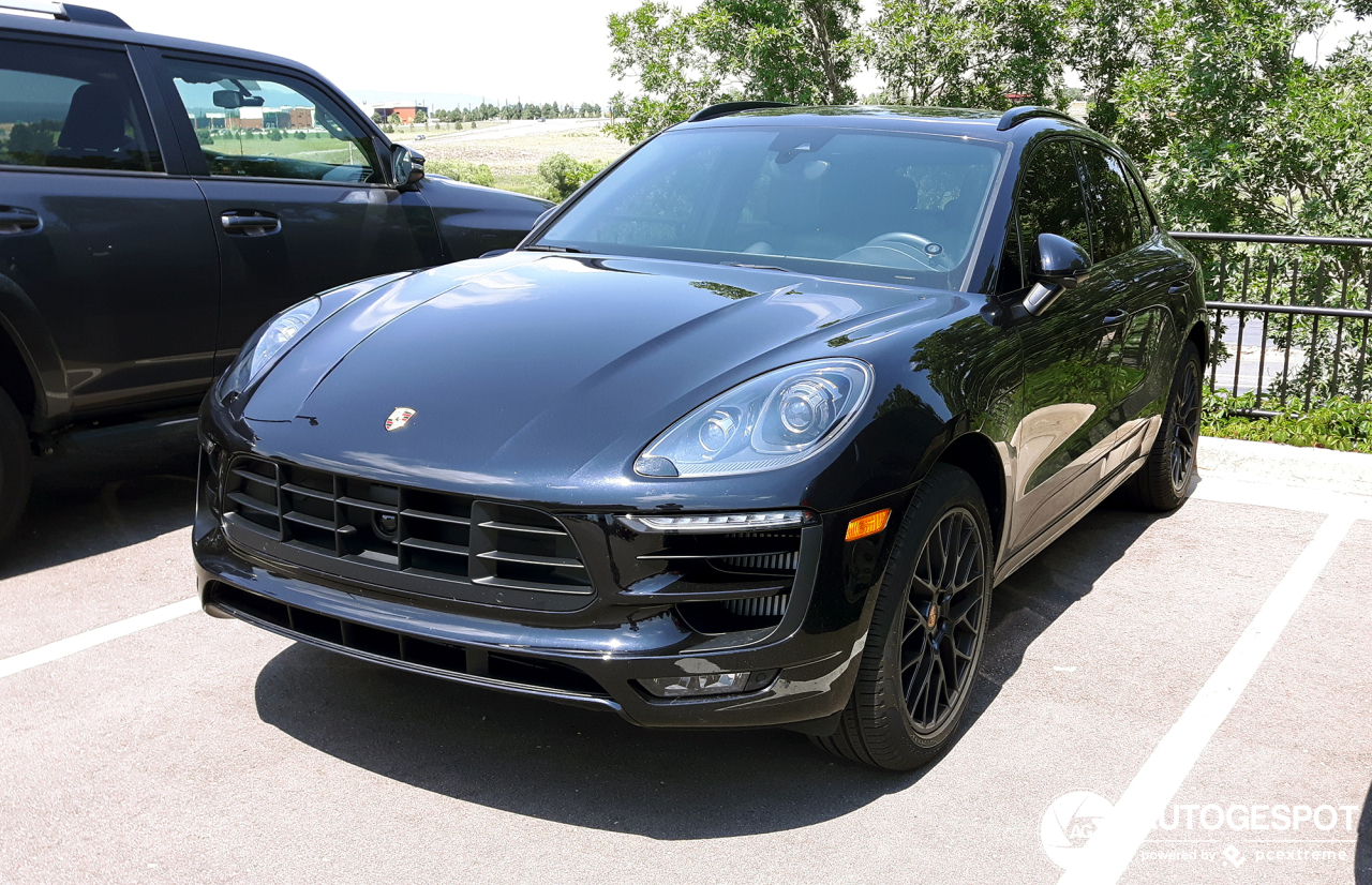 Porsche 95B Macan GTS