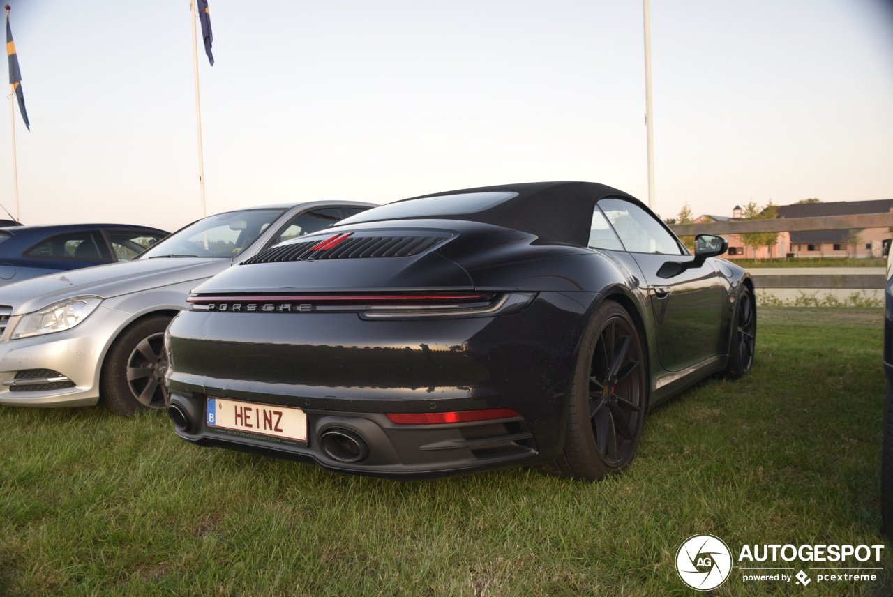 Porsche 992 Carrera 4S Cabriolet