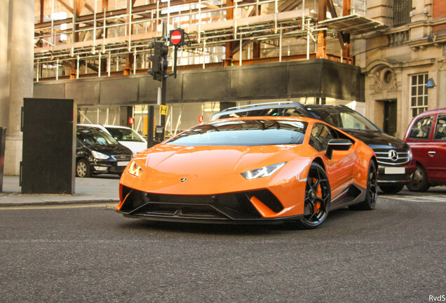 Lamborghini Huracán LP640-4 Performante