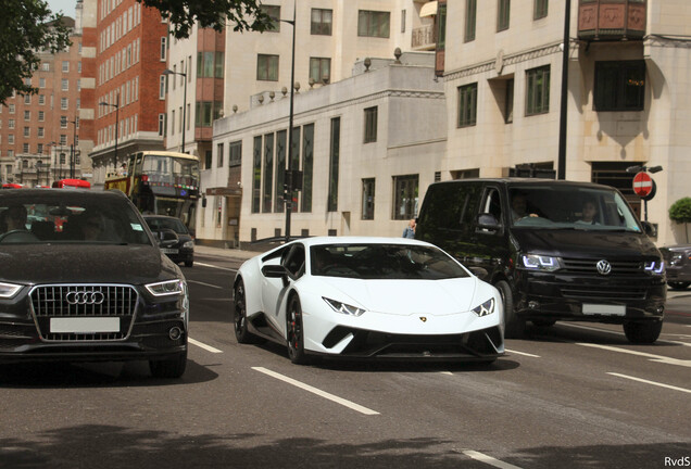 Lamborghini Huracán LP640-4 Performante