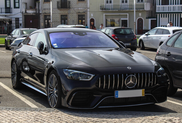 Mercedes-AMG GT 63 S X290