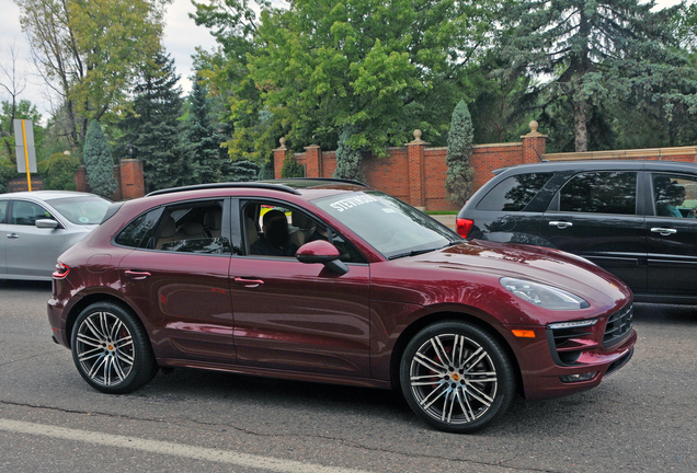 Porsche 95B Macan GTS