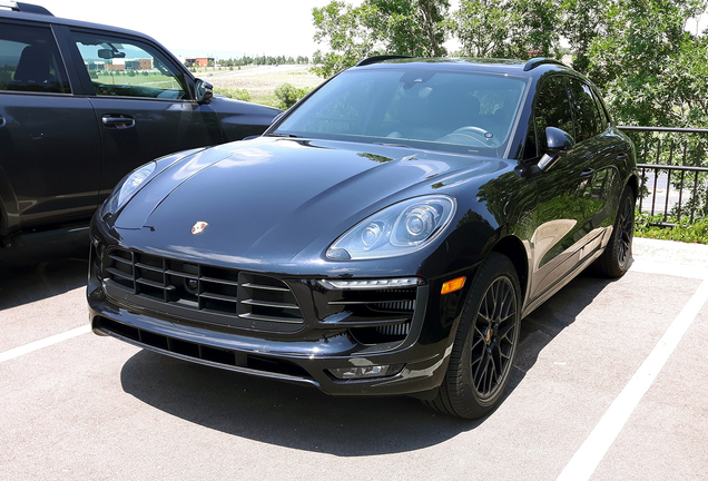 Porsche 95B Macan GTS