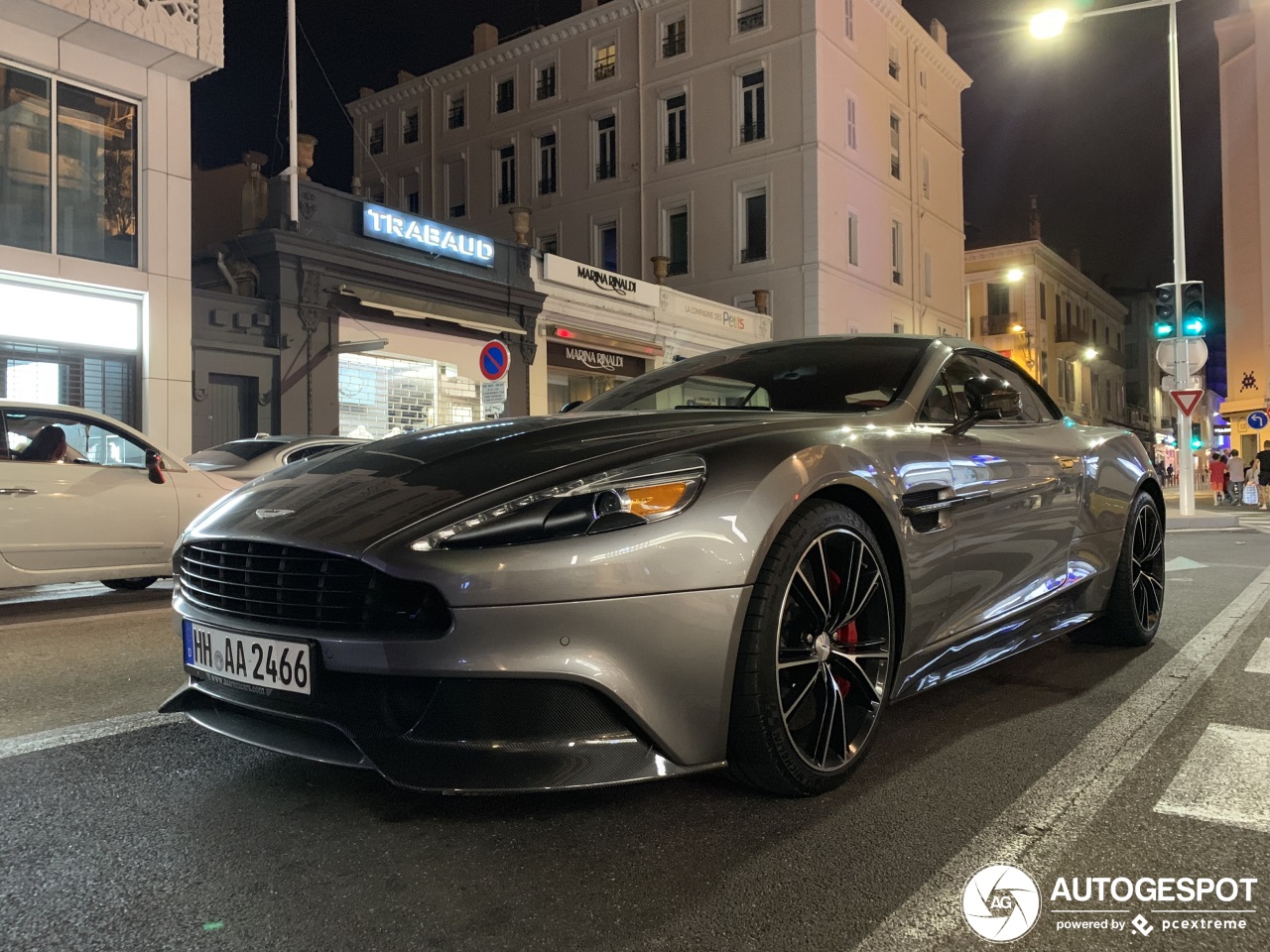 Aston Martin Vanquish Volante