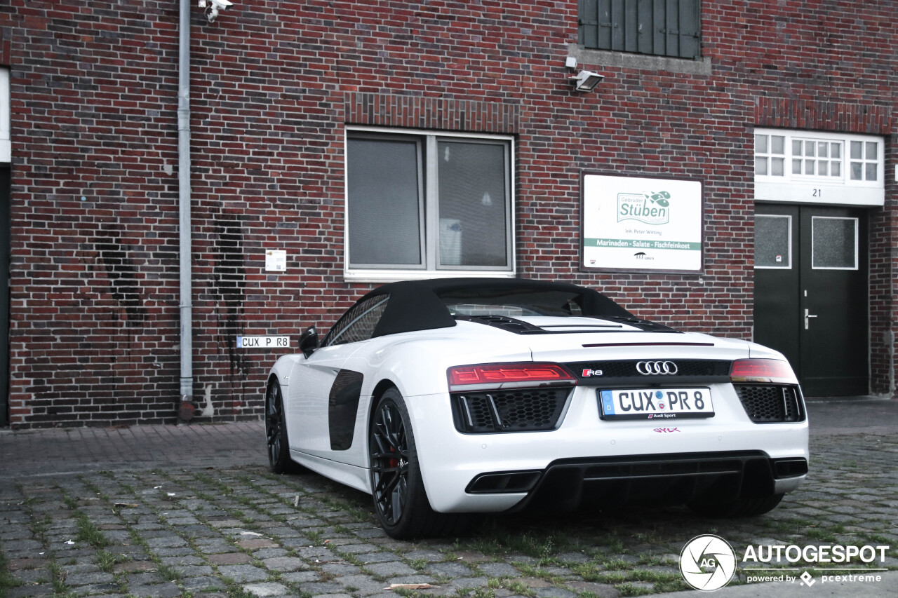 Audi R8 V10 Spyder 2016