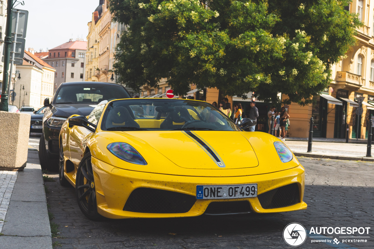 Ferrari Scuderia Spider 16M