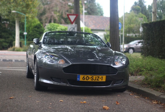 Aston Martin DB9 Volante