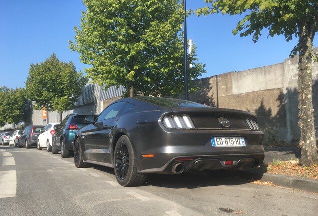 Ford Mustang GT 2015