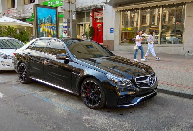 Mercedes-Benz E 63 AMG S W212