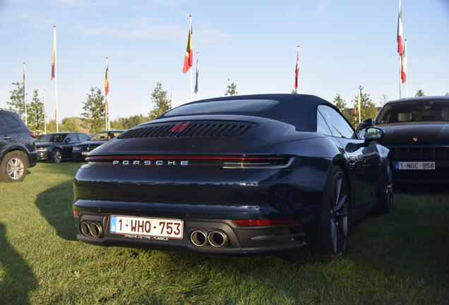 Porsche 992 Carrera 4S Cabriolet