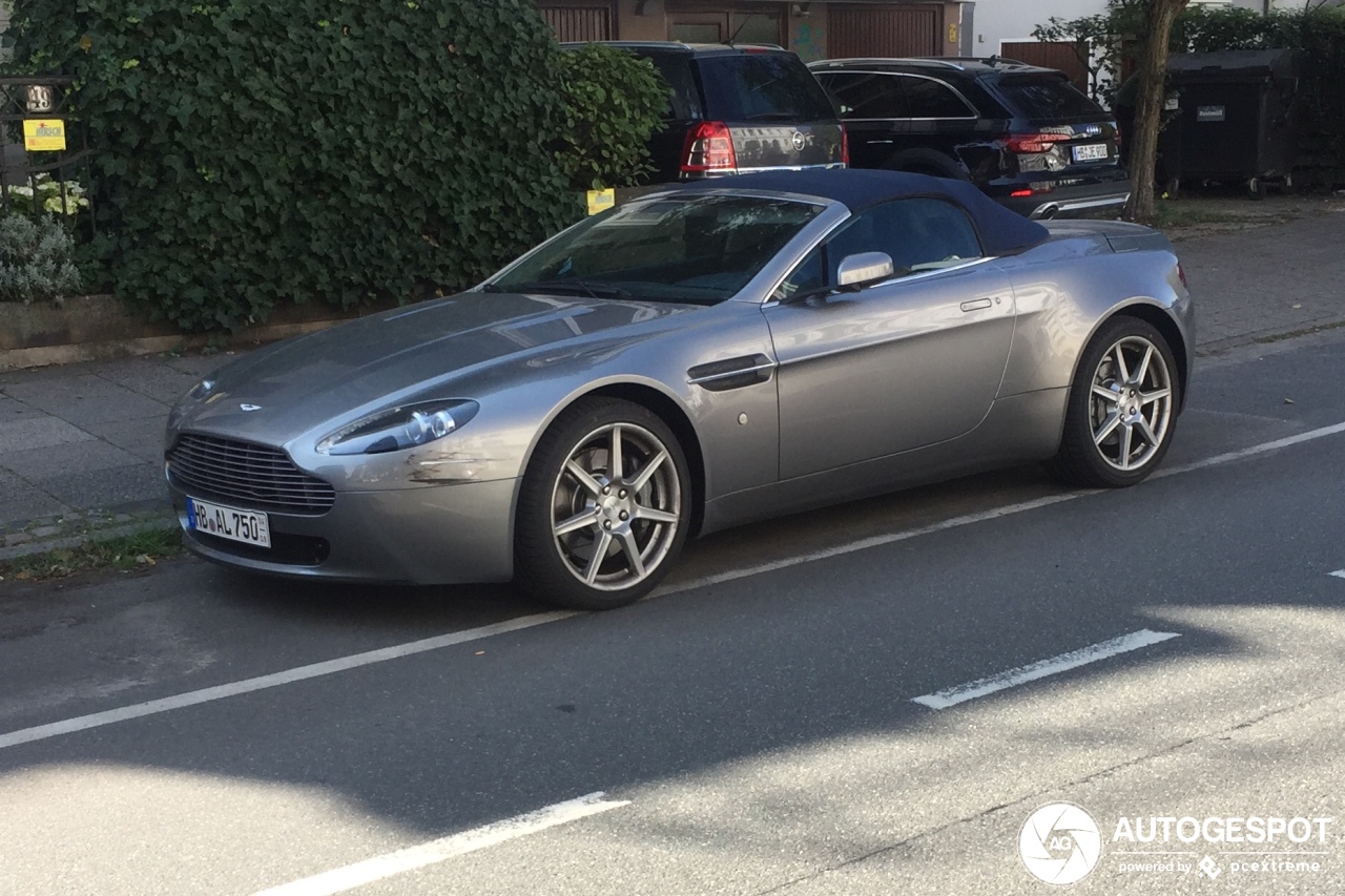 Aston Martin V8 Vantage Roadster