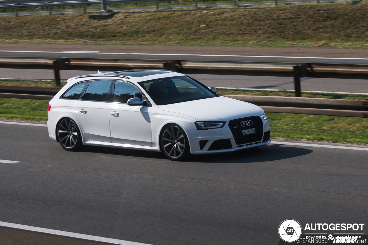 Audi RS4 Avant B8