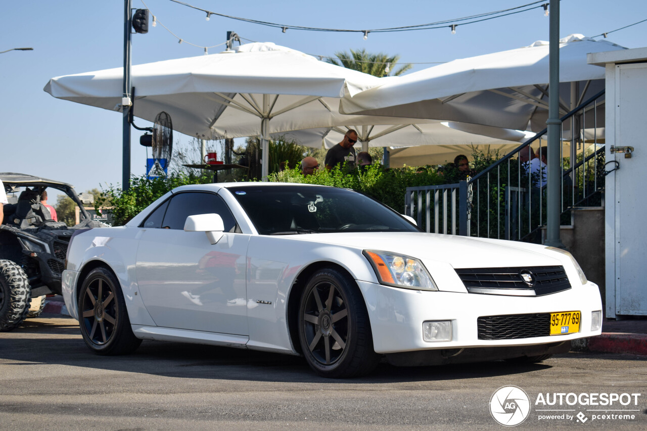 Cadillac XLR