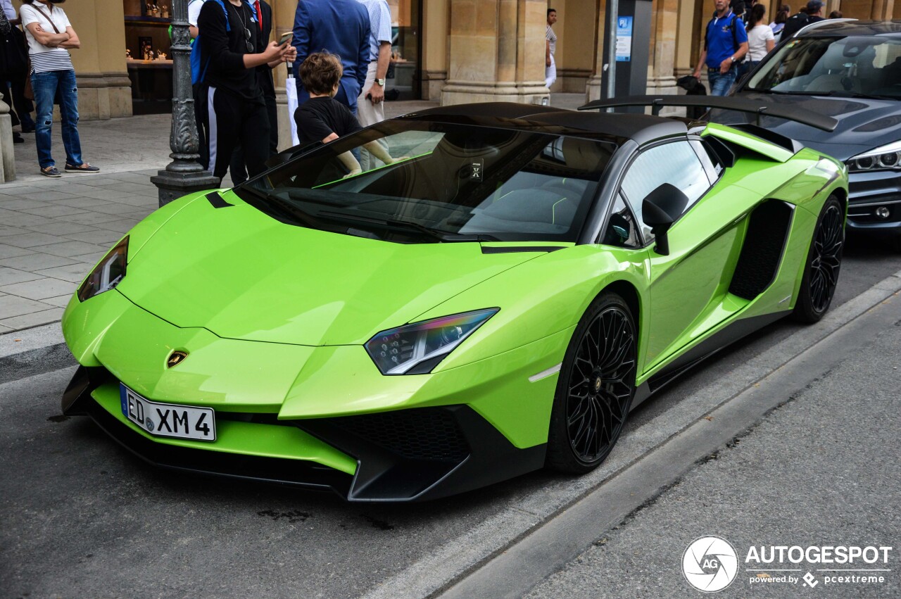 Lamborghini Aventador LP750-4 SuperVeloce Roadster