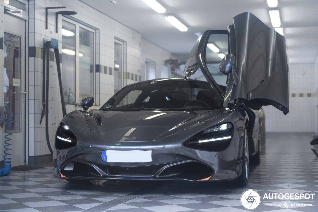 McLaren 720S